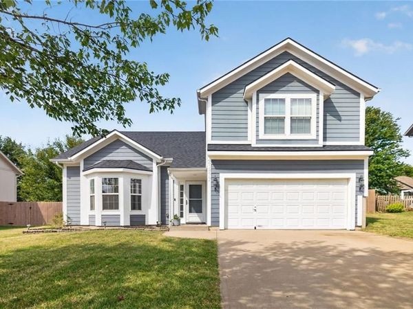 21877 Lincoln Terrace, Spring Hill, KS 66083