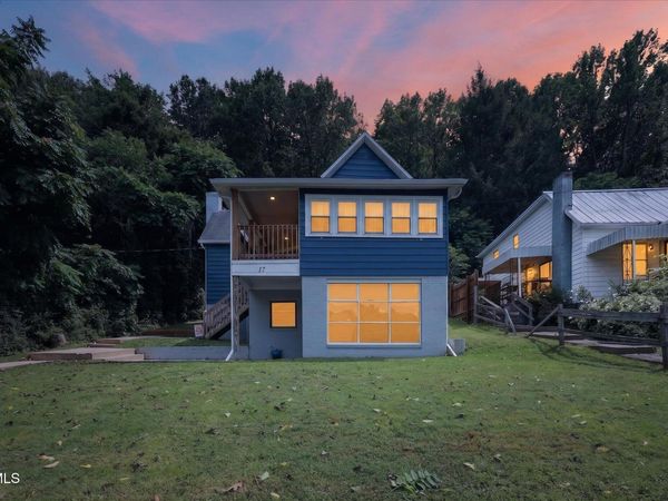 17 Spring Street, Big Stone Gap, VA 24219
