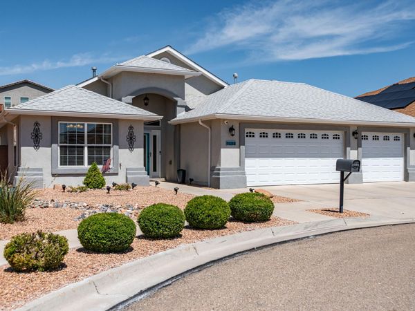 1260 Blanca Avenue NW, Los Lunas, NM 87031