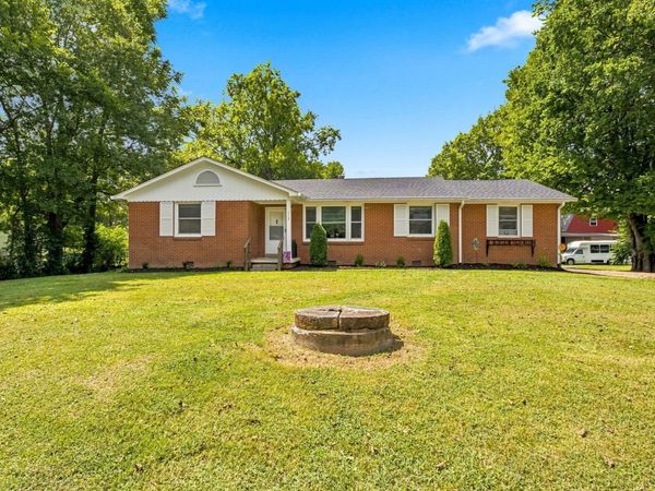 113 Sunset Dr, Gallatin, TN 37066