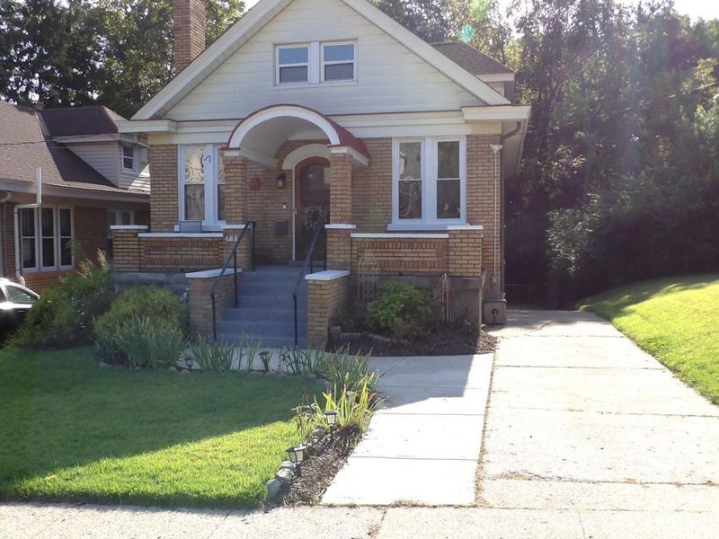 718 Hermosa Avenue, Cincinnati, OH 45238 Photo 3