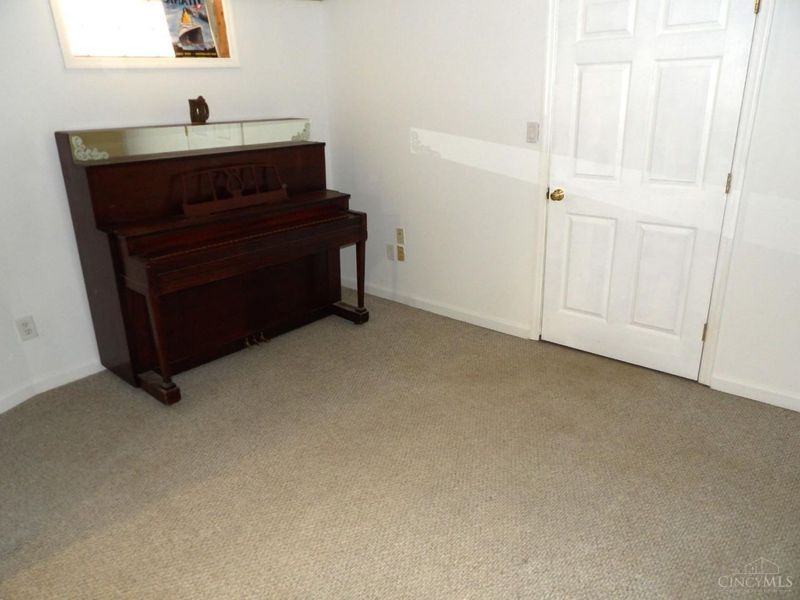 718 Hermosa Avenue, Cincinnati, OH 45238 Photo 38