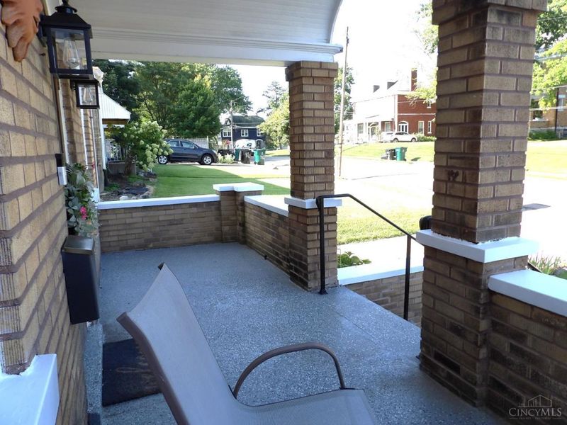 718 Hermosa Avenue, Cincinnati, OH 45238 Photo 4