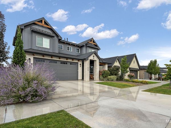 549 S Steephead Ln, Eagle, ID 83616