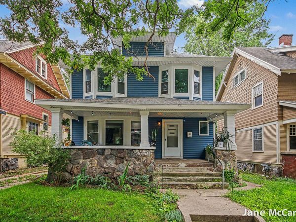 1240 Bemis Street SE, Grand Rapids, MI 49506