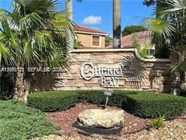 15616 NW 12th Mnr , Pembroke Pines, FL 33028