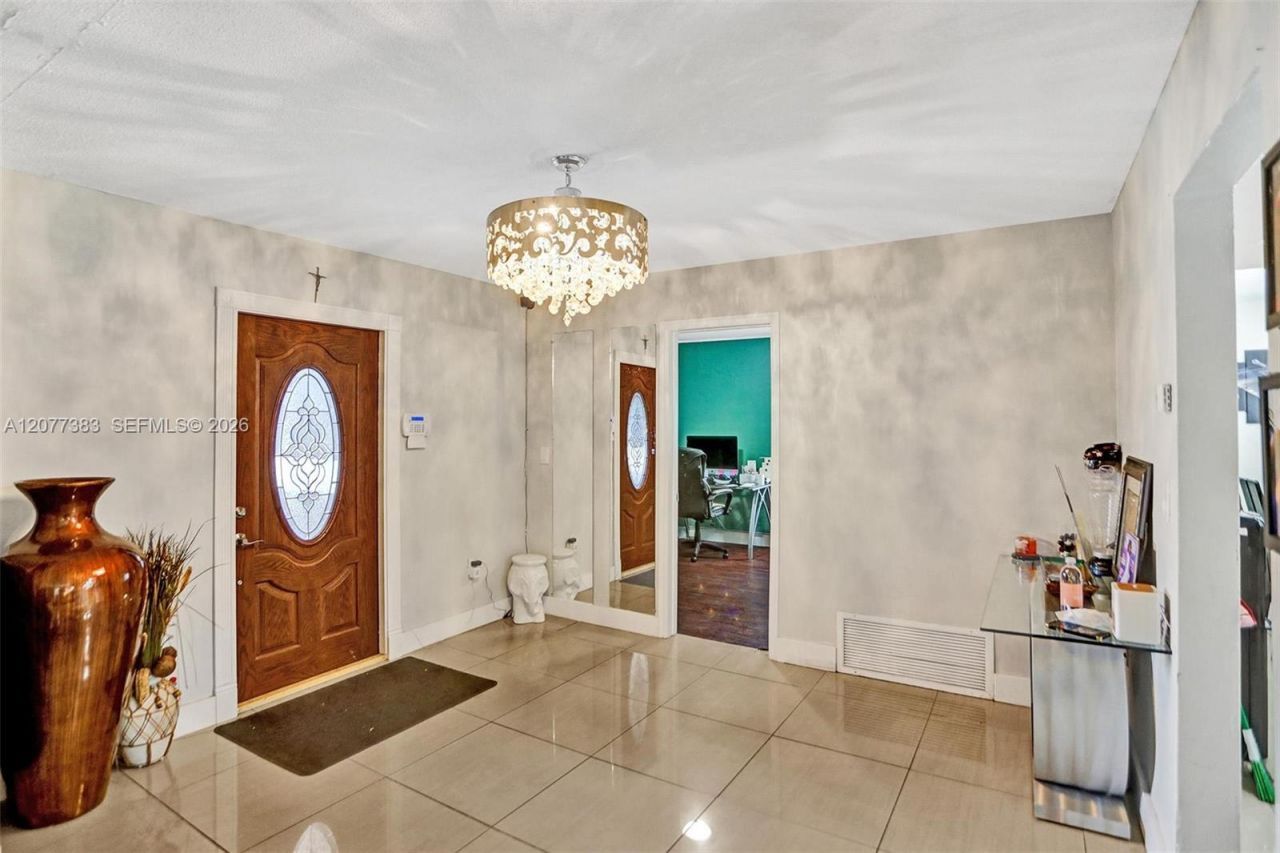 7221 Fairway Blvd, Miramar, FL 33023 Photo