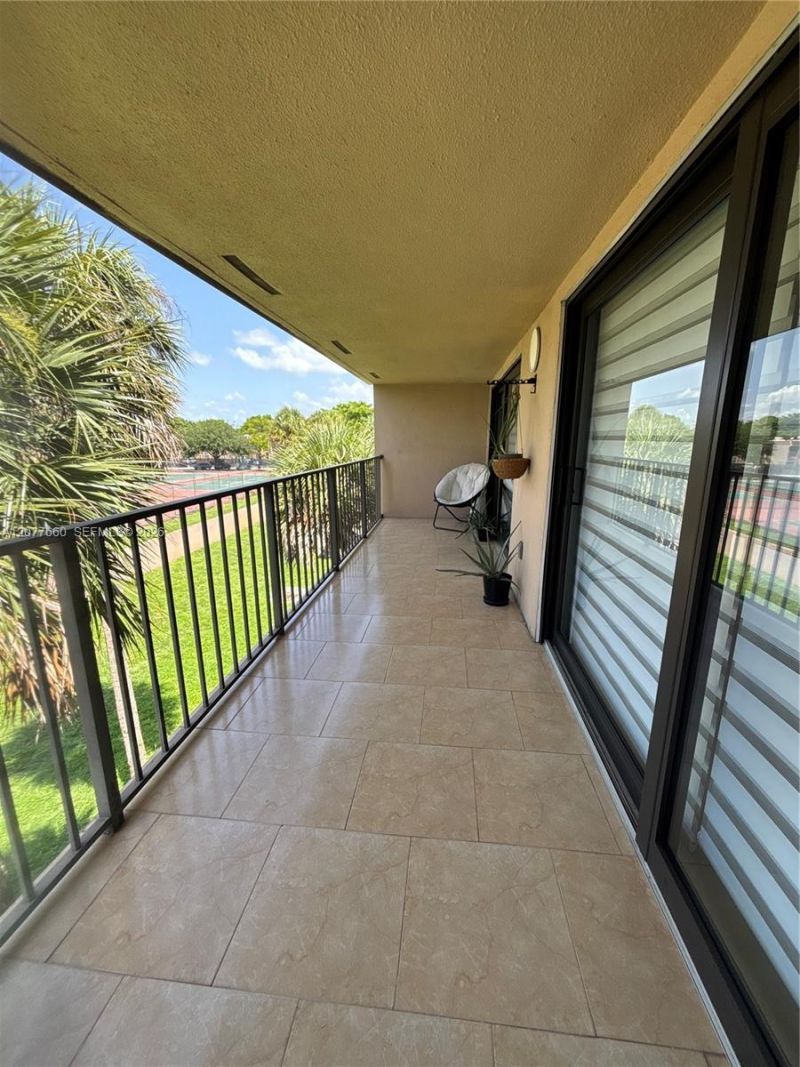 6305 Gage Pl , Unit 309A, Miami Lakes, FL 33014 Photo