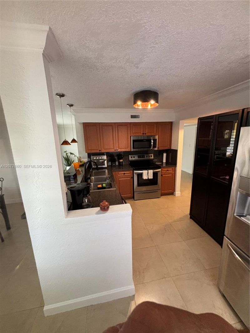 6305 Gage Pl , Unit 309A, Miami Lakes, FL 33014 Photo