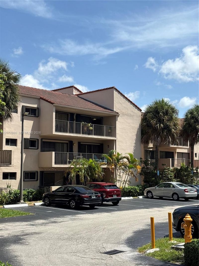 6305 Gage Pl , Unit 309A, Miami Lakes, FL 33014 Photo