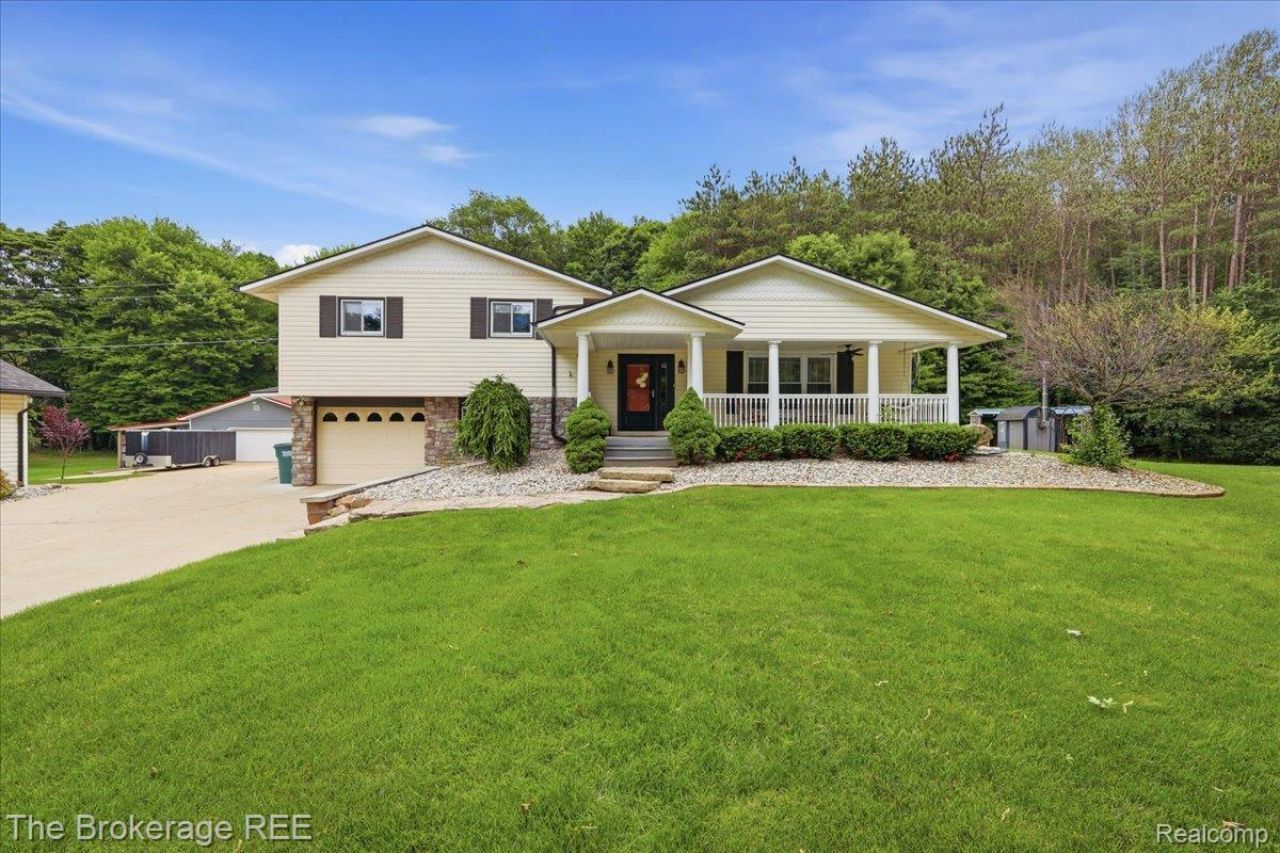 440 N Elm Grove Road, Elba Township, Mi 48446 Main Photo