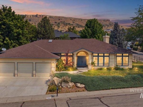 3324 E Boulder Heights Dr, Boise, ID 83712