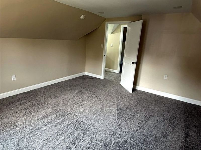 10819 Churchill Avenue, Cleveland, OH 44106 Photo 27