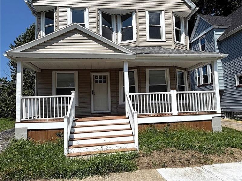 10819 Churchill Avenue, Cleveland, OH 44106 Photo 3