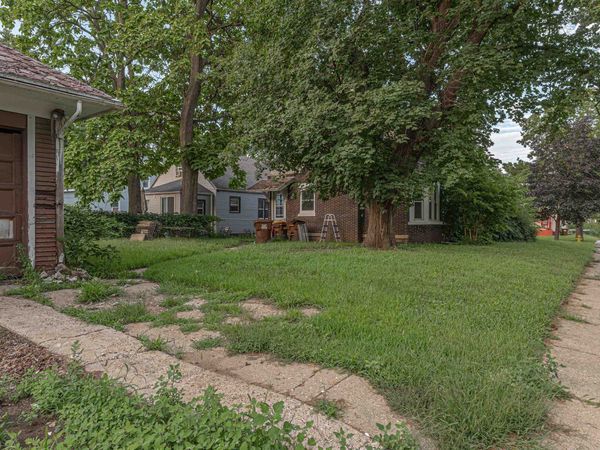 2243 Parmele Street, ROCKFORD, IL 61104