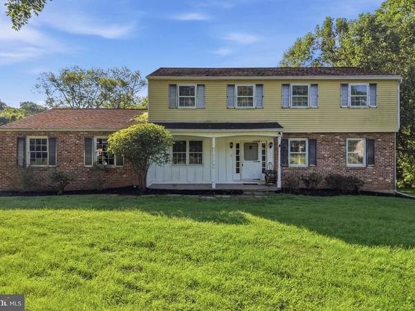 24 SUNNYBROOK DRIVE, DOYLESTOWN, PA 18901