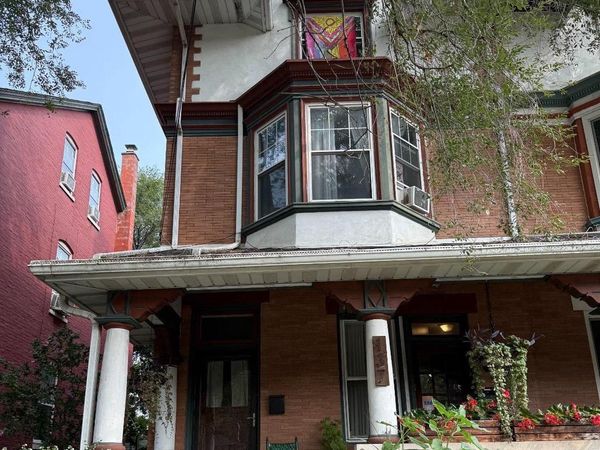 137 E CLAY STREET, LANCASTER, PA 17602