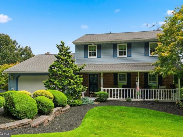 207 W NEVERSINK ROAD, READING, PA 19606
