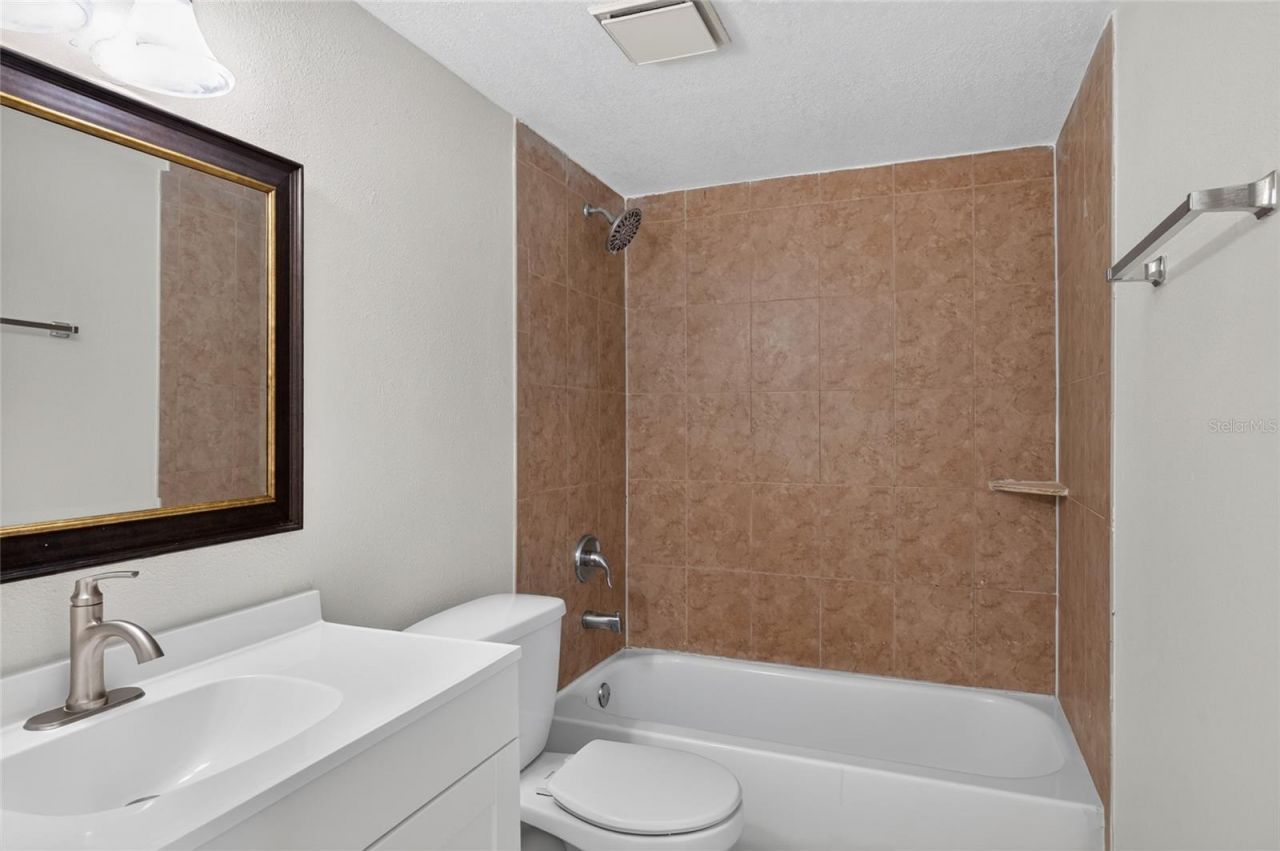 3461 Clark Road, Unit 160, Sarasota, FL 34231 Photo