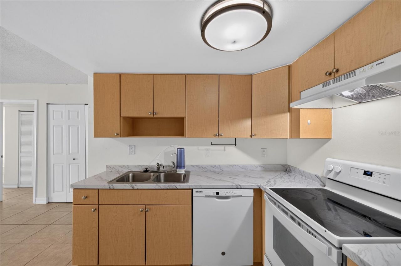 3461 Clark Road, Unit 160, Sarasota, FL 34231 Photo