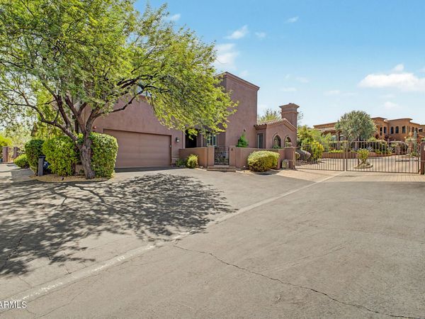 7200 E RIDGEVIEW Place, Unit 6, Carefree, AZ 85377