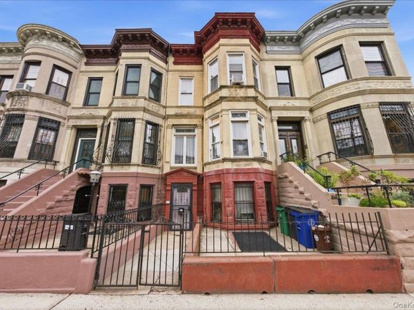 210 Brooklyn Avenue , Brooklyn, NY 11213