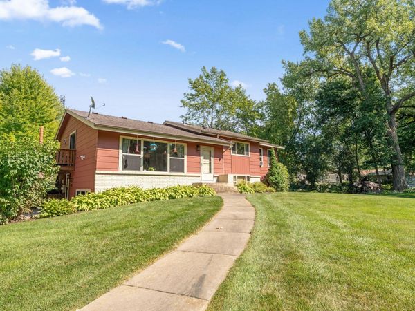 5393 Flagstaff Circle SE, Prior Lake, MN 55372