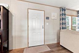 4504 Mallard St. photo 4