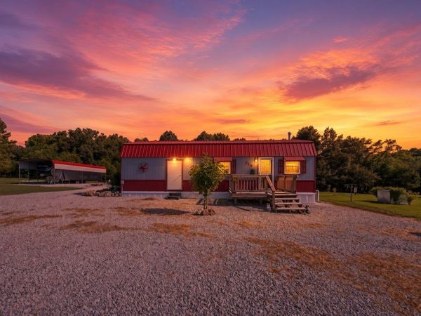 210 Meadow Brook Lane, Sidney, AR 72577