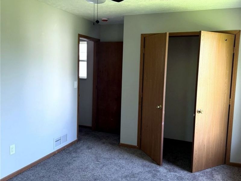 10011 Hulda Avenue, Cleveland, OH 44104 Photo 20