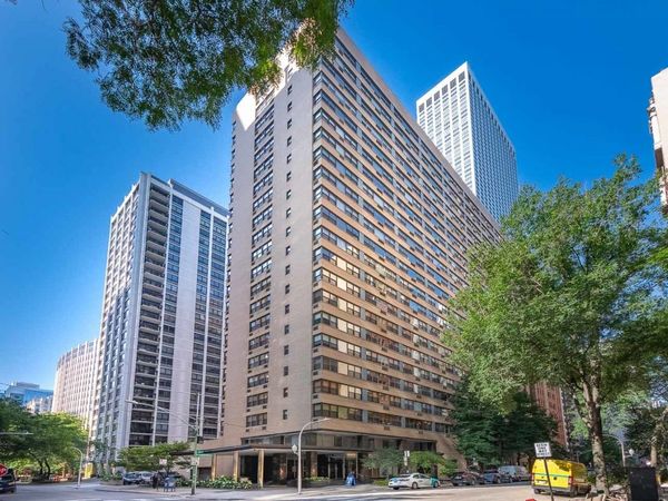 850 N Dewitt Place, Unit 16I, Chicago, IL 60611