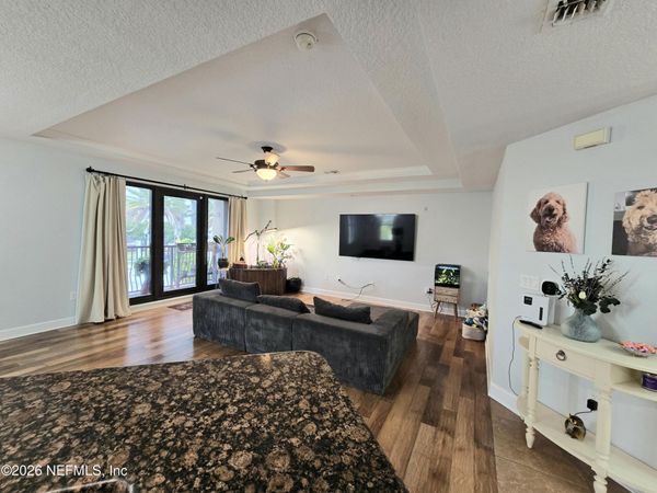1478 RIVERPLACE Boulevard, Unit 202, Jacksonville, FL 32207