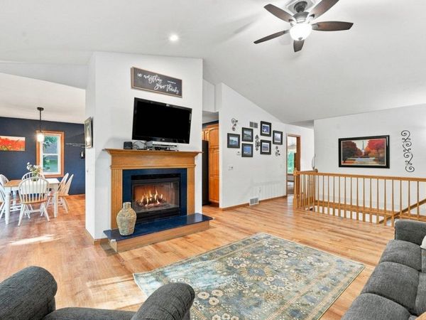 893 Chalfont Drive, Sun Prairie, WI 53590