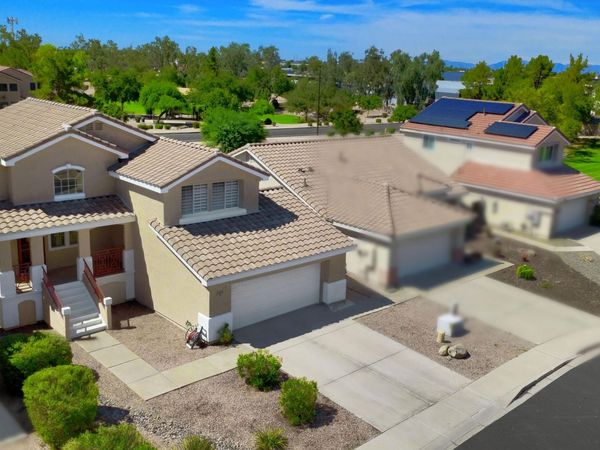 1017 W LEAH Lane, Gilbert, AZ 85233