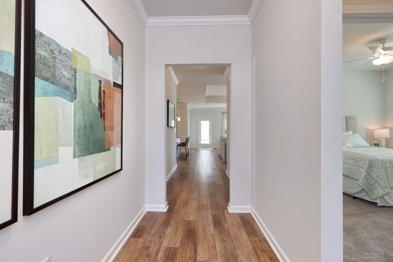 3447 Logan St. Photo 8