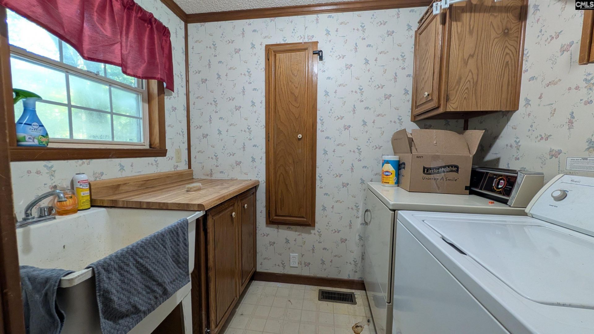 7907 Bruton Road Photo 15