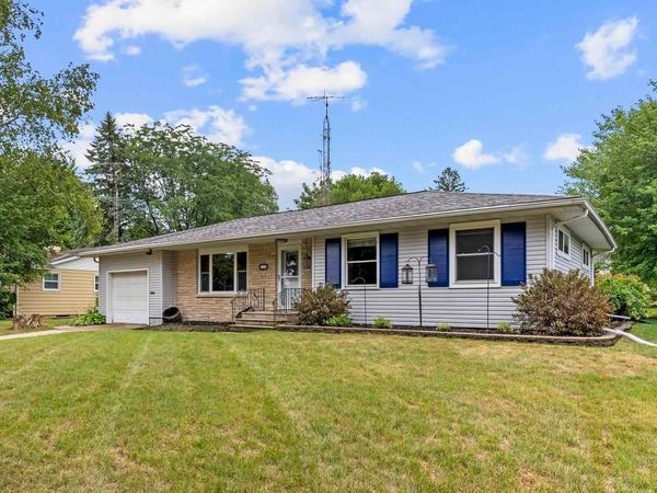 134 E MARQUETTE STREET, Berlin, WI 54923