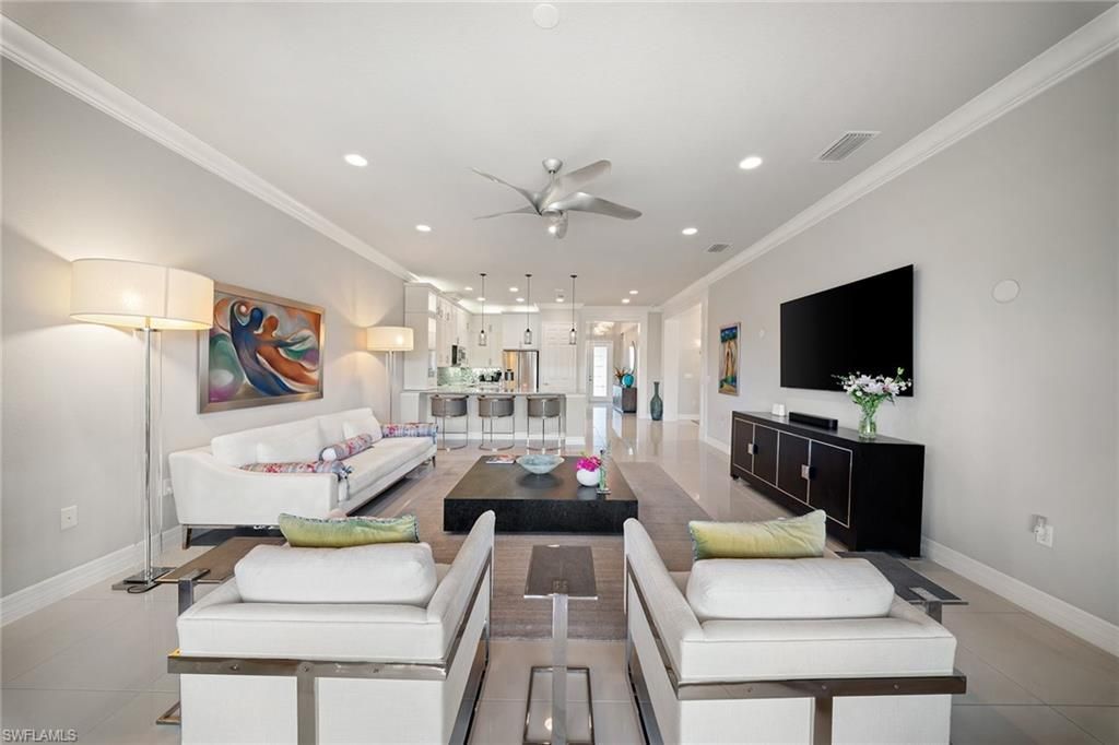 13617 Mandarin Cir, Naples, FL 34109 Photo