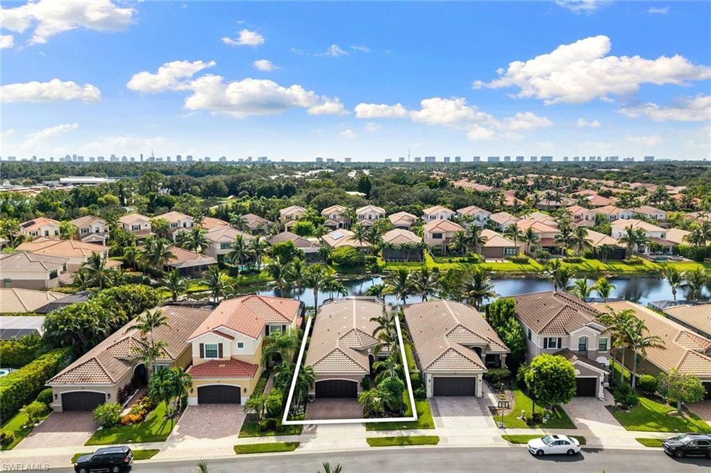 13617 Mandarin Cir, Naples, FL 34109 Photo