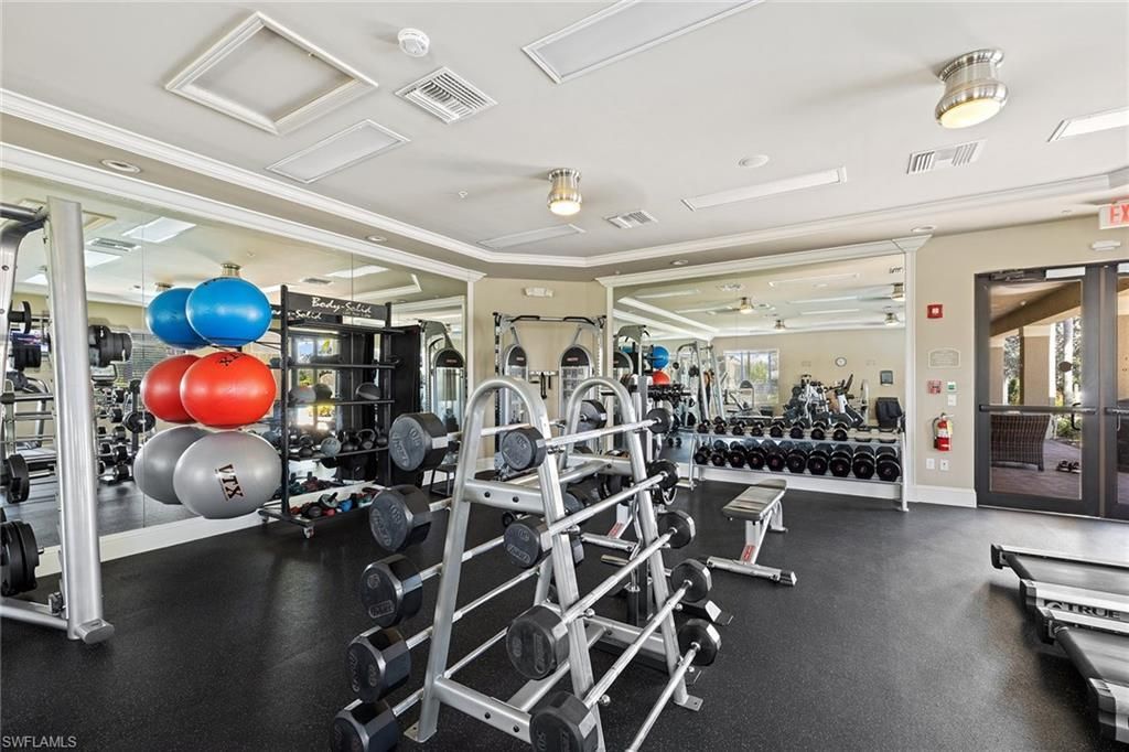 13617 Mandarin Cir, Naples, FL 34109 Photo