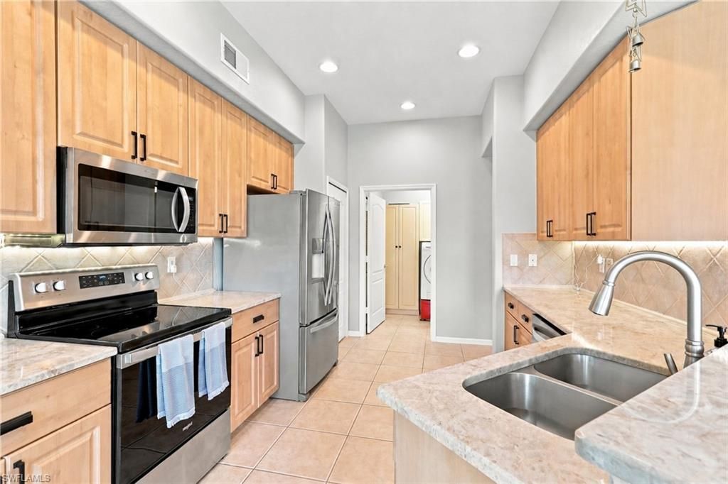 9265 Belleza Way , Unit 204, Fort Myers, FL 33908 Photo