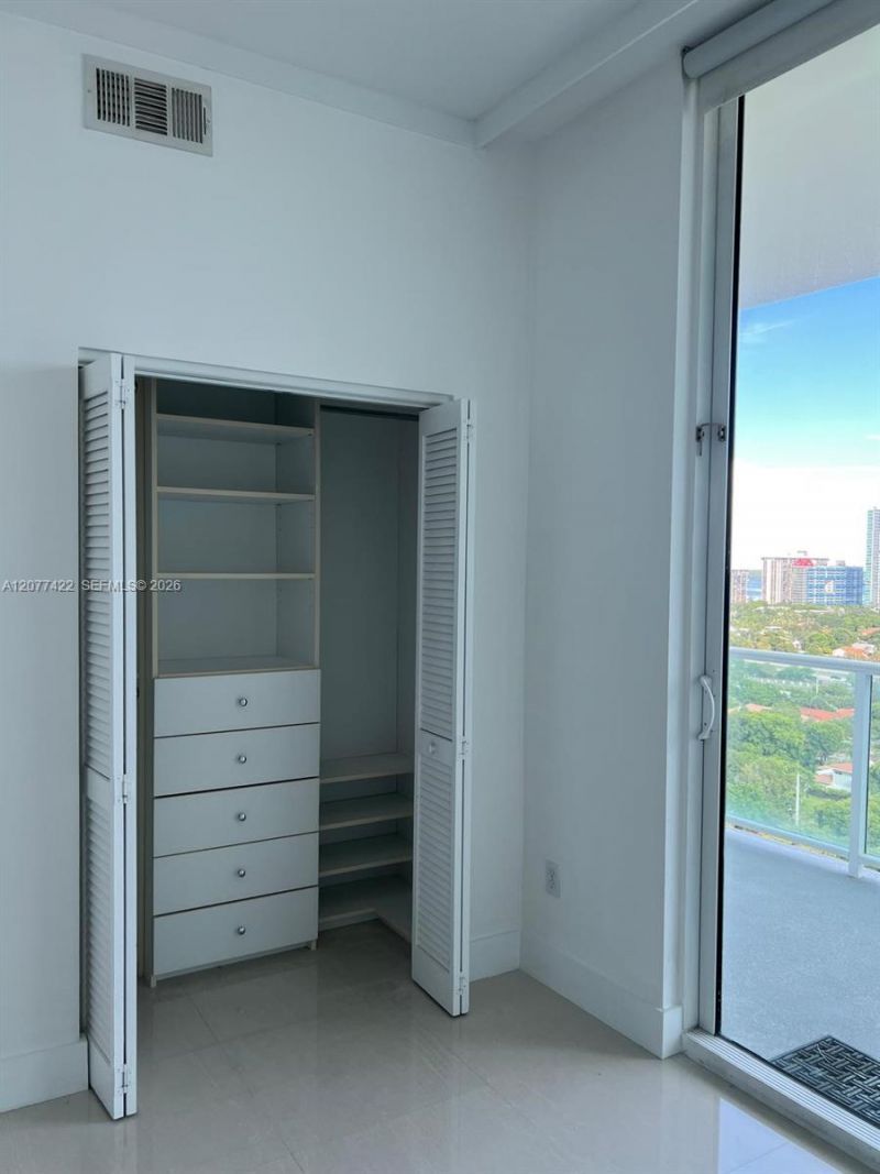 2525 SW 3rd Ave, Unit 1608, Miami, FL 33129 Photo
