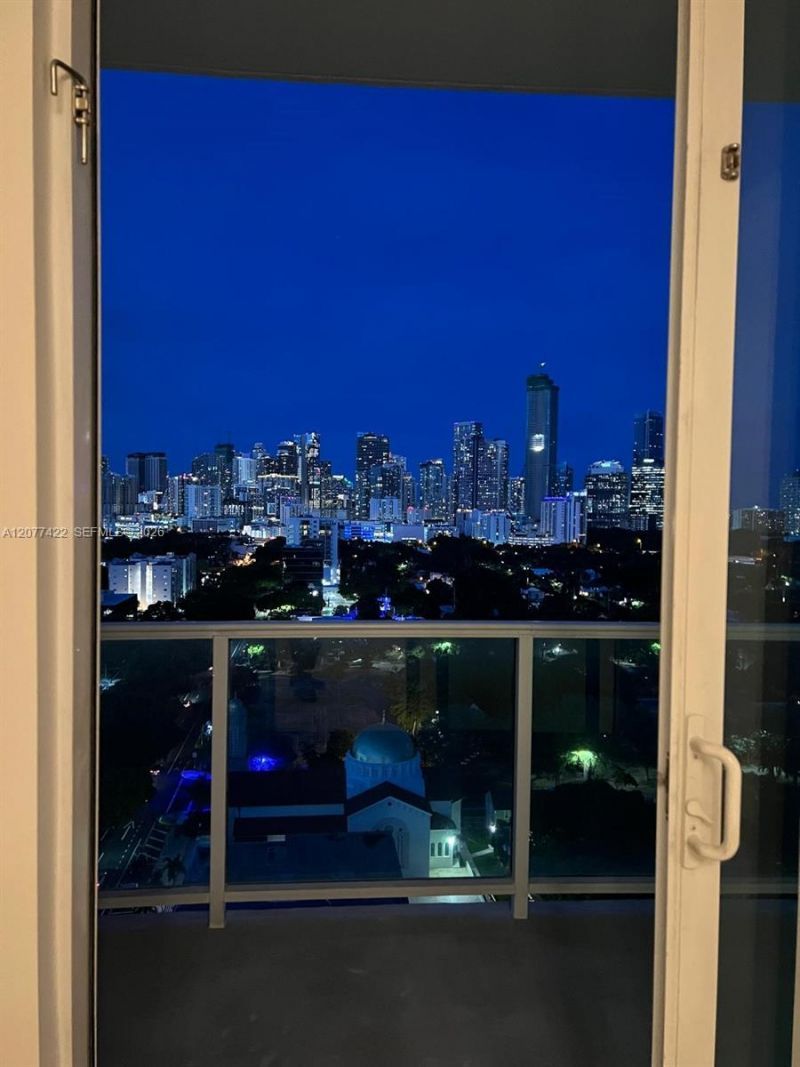 2525 SW 3rd Ave, Unit 1608, Miami, FL 33129 Photo