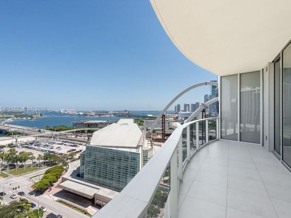 1400 Biscayne, Unit 1604, Miami, FL 33132