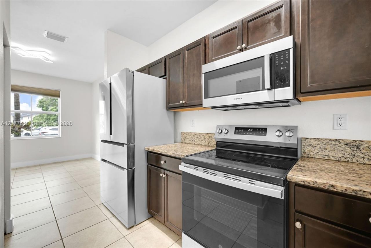 134 SE 28th Ter, Unit 5, Homestead, FL 33033 Photo