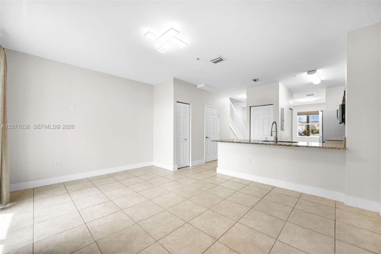 134 SE 28th Ter, Unit 5, Homestead, FL 33033 Photo