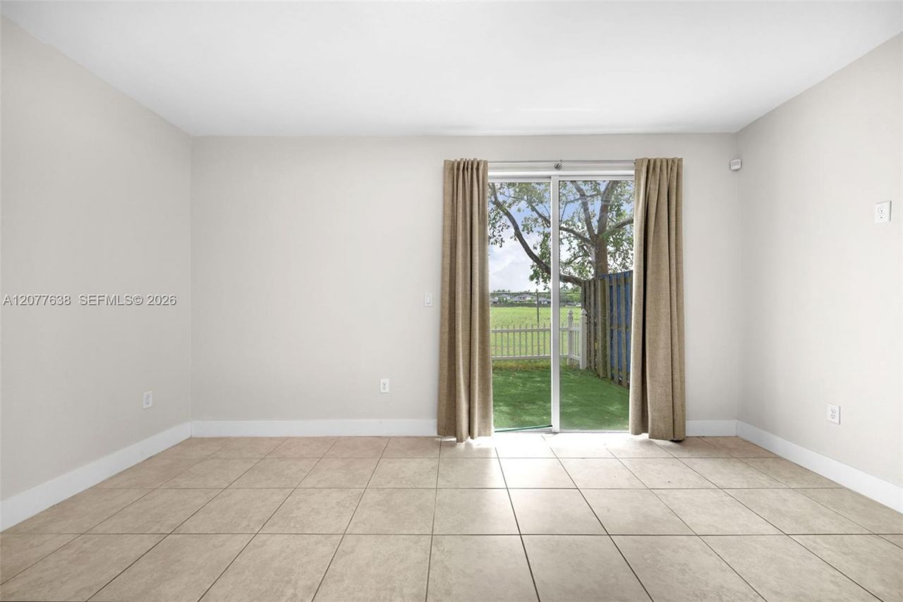 134 SE 28th Ter, Unit 5, Homestead, FL 33033 Photo