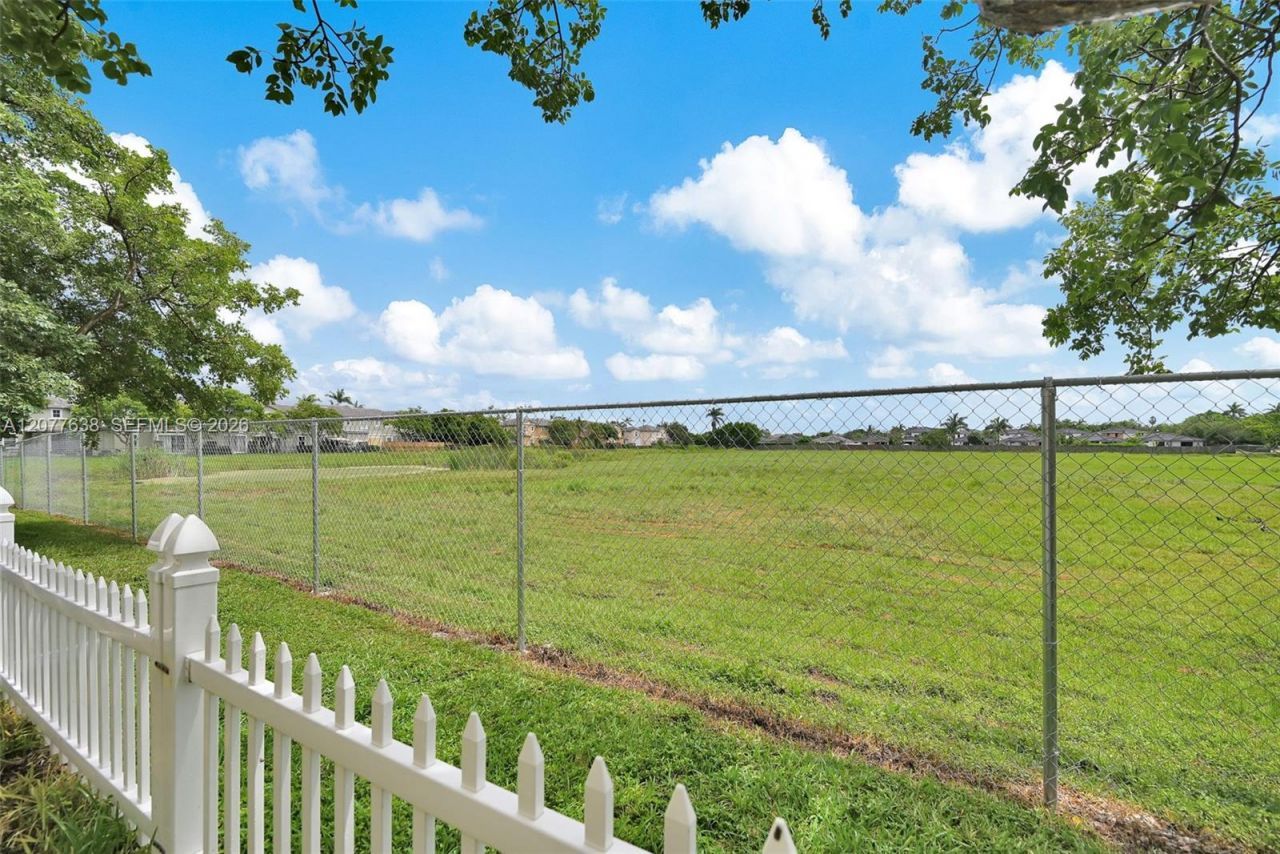 134 SE 28th Ter, Unit 5, Homestead, FL 33033 Photo