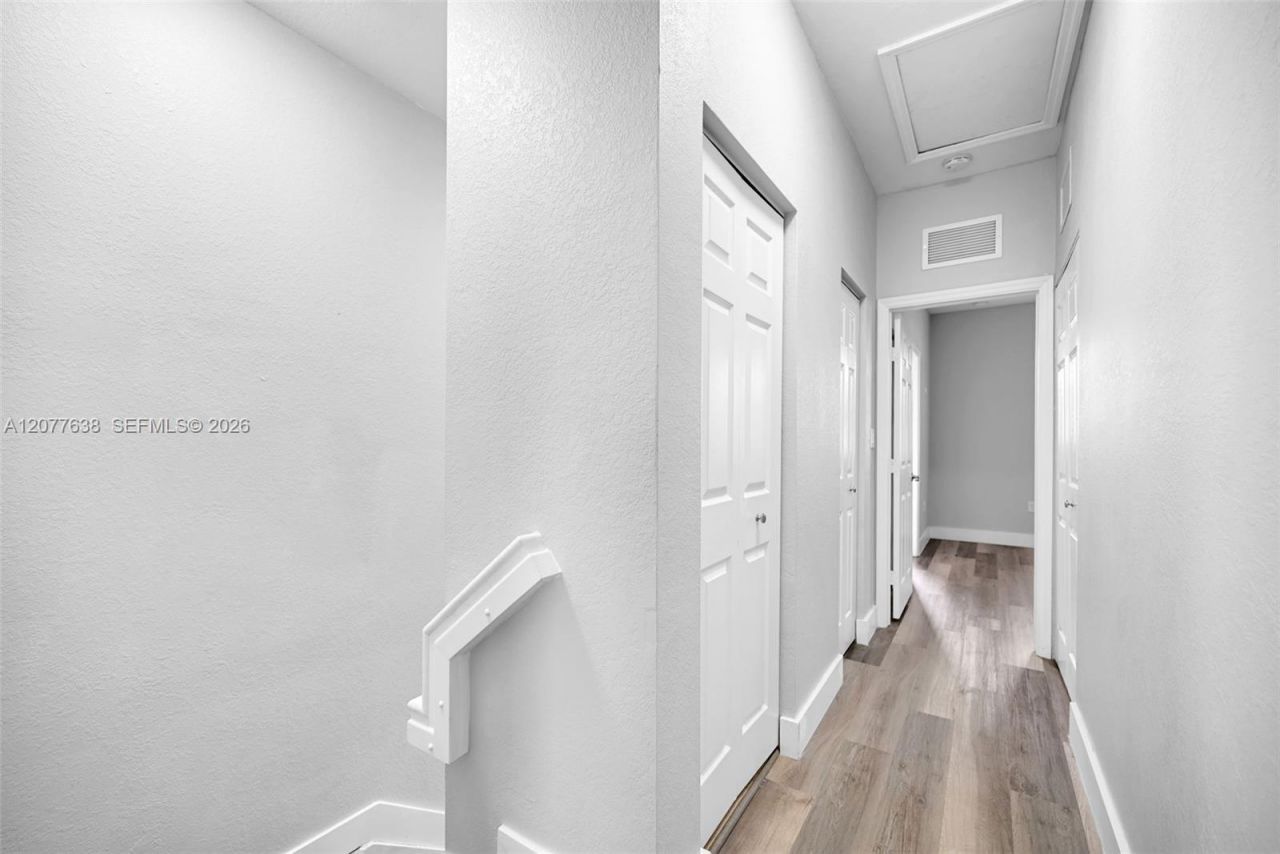 134 SE 28th Ter, Unit 5, Homestead, FL 33033 Photo