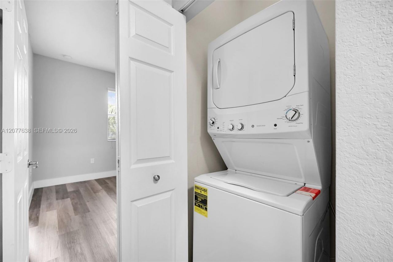 134 SE 28th Ter, Unit 5, Homestead, FL 33033 Photo